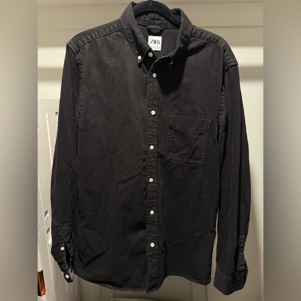 Zara Men’s Black Denim Button Up Shirt LARGE